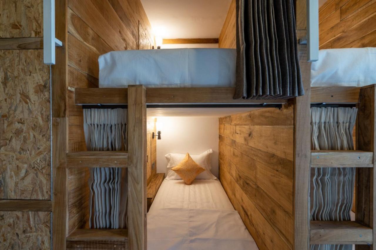 Good Cheer Hostel レンボンガン島 エクステリア 写真